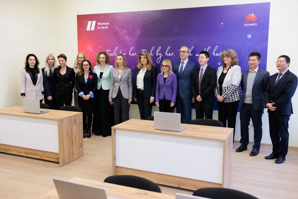 women_in_tech_кръгла_маса_снимка_compr-1024x683